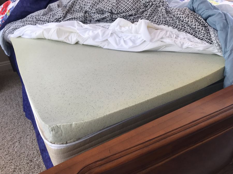 Kathy Ireland Home Bedroom Furniture Set Includes: California King Size Bed With Lady Americana Bamboo Mattress And Boxspring And Bedding, Highboy Dresser, Long Dresser And Pair Of Nightstands - See Details For Measurements [Photo 30]