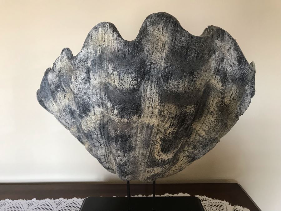 Large Faux Seashell On Stand By Palecek 24W