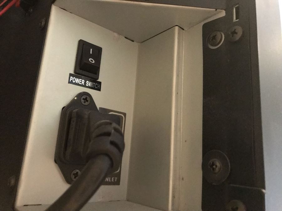 AKAI TV With Wall Brackets 41W X 28H [Photo 5]