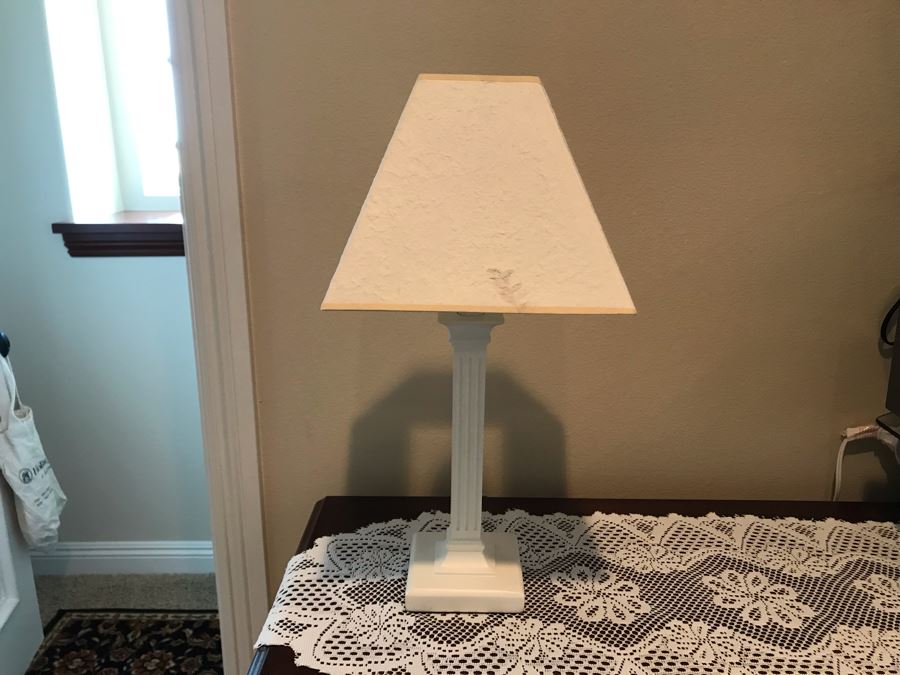 Pair Of Matching Table Lamps (Both Lamps Are Same Color) 21H [Photo 5]