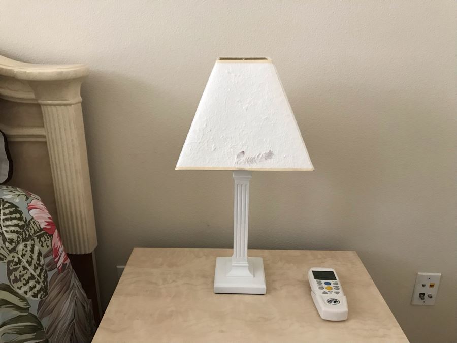 Pair Of Matching Table Lamps (Both Lamps Are Same Color) 21H [Photo 3]