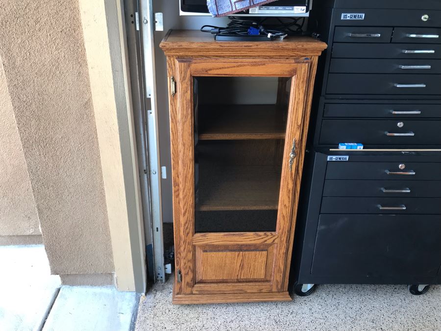 Oak Cabinet 22W X 17.5D X 46H [Photo 2]