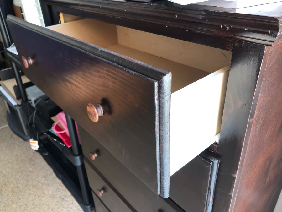 5-Drawer Dresser 33W x 17D X 52H [Photo 3]