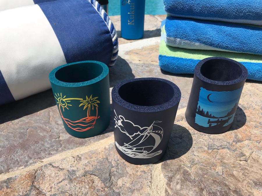 Beach Pool Lot With (4) Beach Towels, (2) Pillows, (3) Drink Koozies Can Coolers, Water Bottle And Travel Coffee Cup [Photo 5]