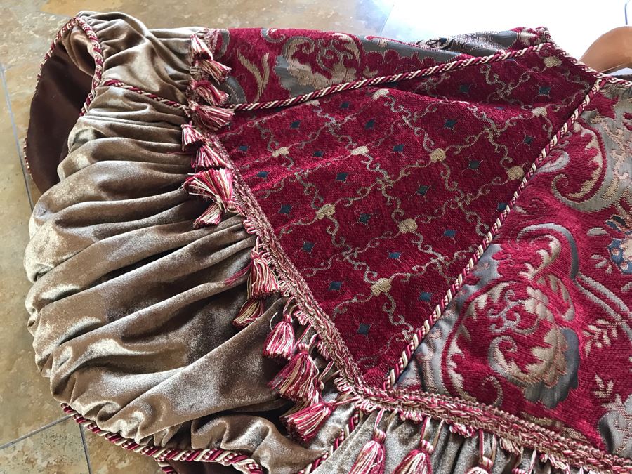 Fancy Tasseled Christmas Tree Skirt And Long Christmas Tree Watering Funnel (No Bending Over To Water Tree) [Photo 6]