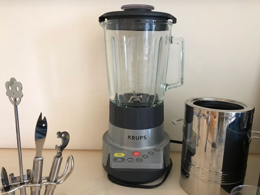 Barware Lot Includes Krups Blender, Plastic Travelling Glasses, Wine Cooler, Stainless Barware Set And Box [Photo 6]