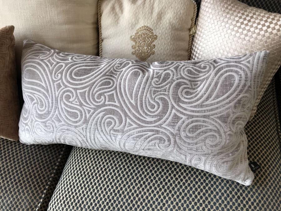 (8) Fancy Throw Pillows Including Waterford And Newport [Photo 5]