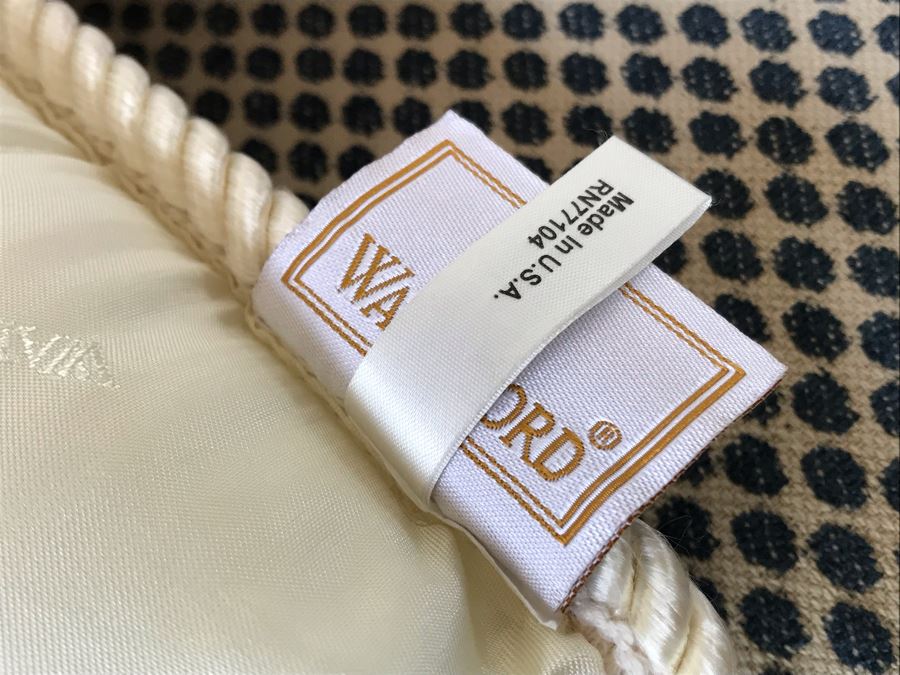 (8) Fancy Throw Pillows Including Waterford And Newport [Photo 8]