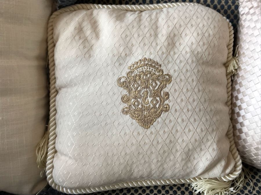 (8) Fancy Throw Pillows Including Waterford And Newport [Photo 7]