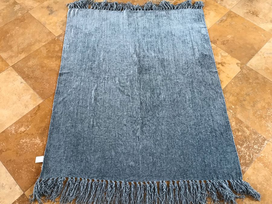 Blue Throw From Pier 1 Imports 50 X 60  [Photo 2]
