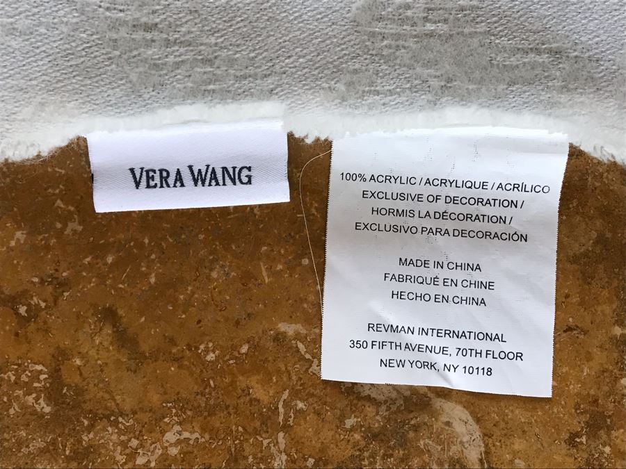Vera Wang Throw 51 X 63 [Photo 5]