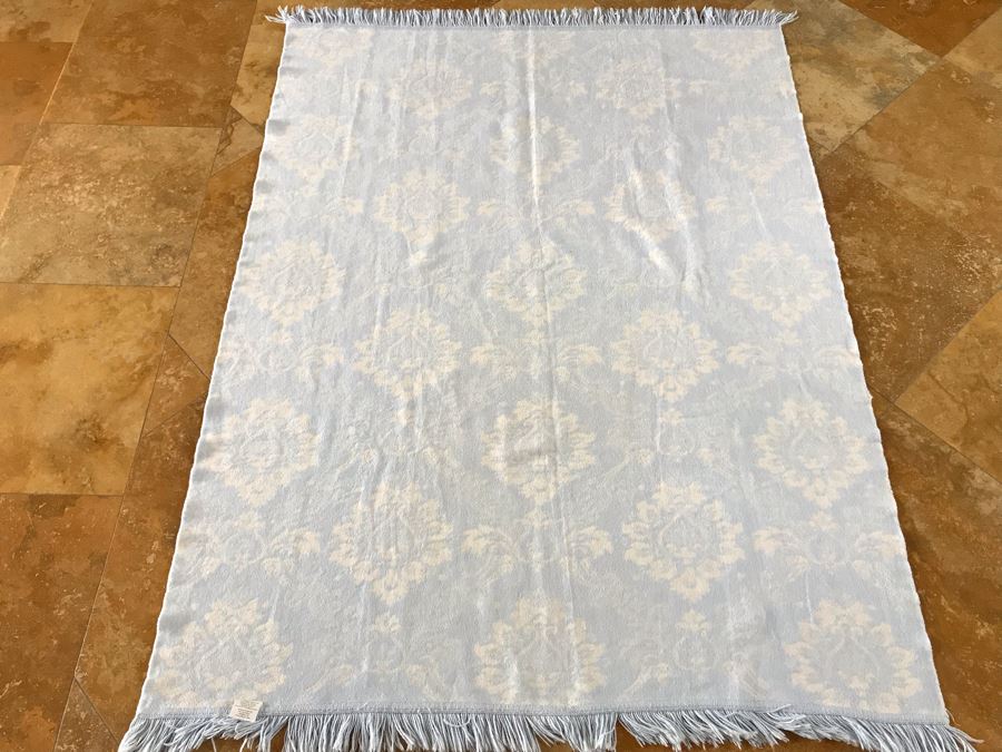 Light Blue Throw 50 X 67 [Photo 2]