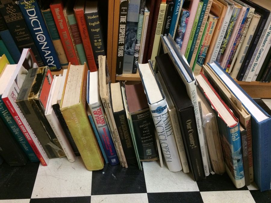 Huge Antique Store Book Lot [Photo 11]