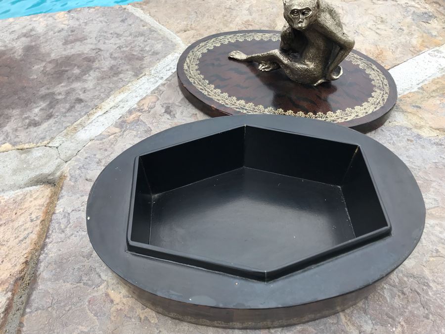Oval Box With Metal Monkey Handle On Lid 12W X 8D X 8H [Photo 6]