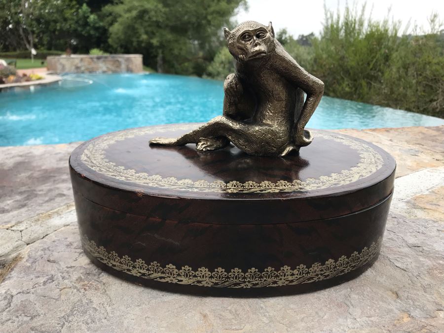 Oval Box With Metal Monkey Handle On Lid 12W X 8D X 8H [Photo 2]