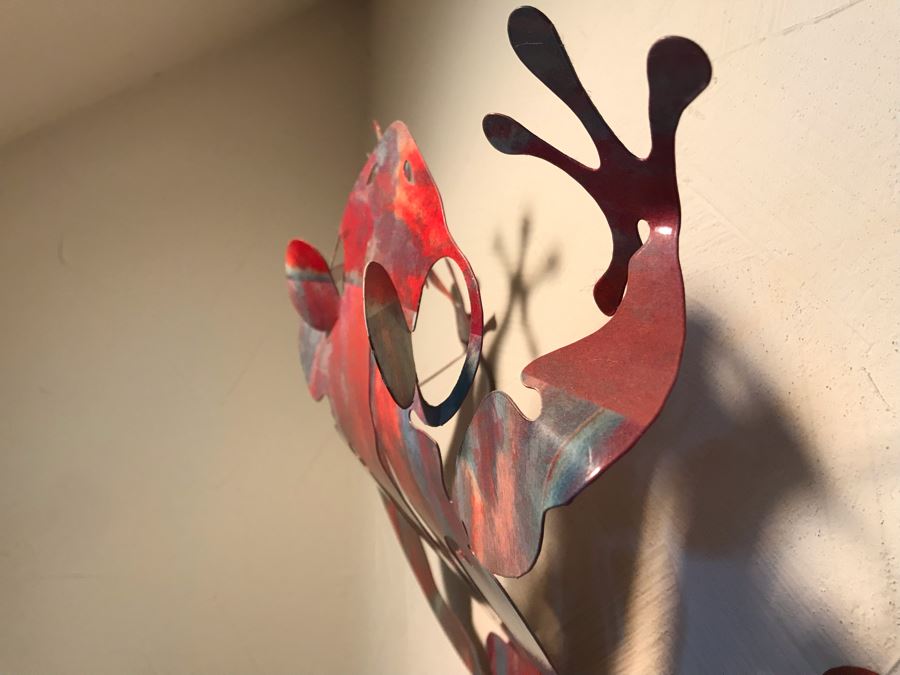 Colorful Metal Frog Sculpture Wall Decor [Photo 6]