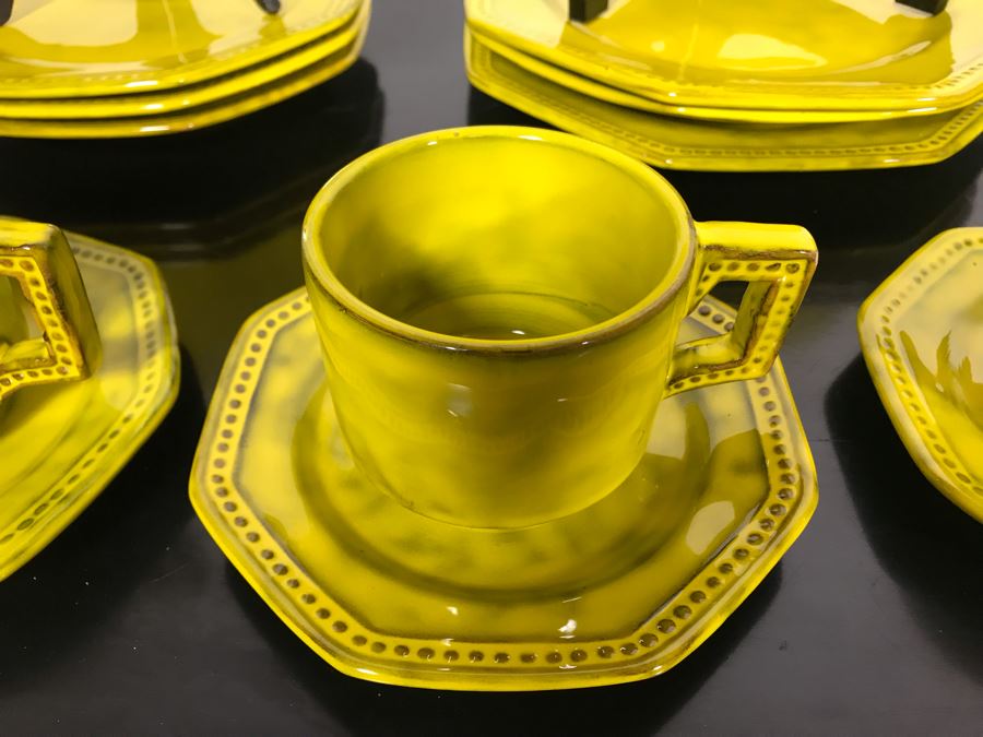Vintage Italy PV Peasant Valley Italy Chartreuse Yellow Pottery China Apx 20 Pieces [Photo 5]