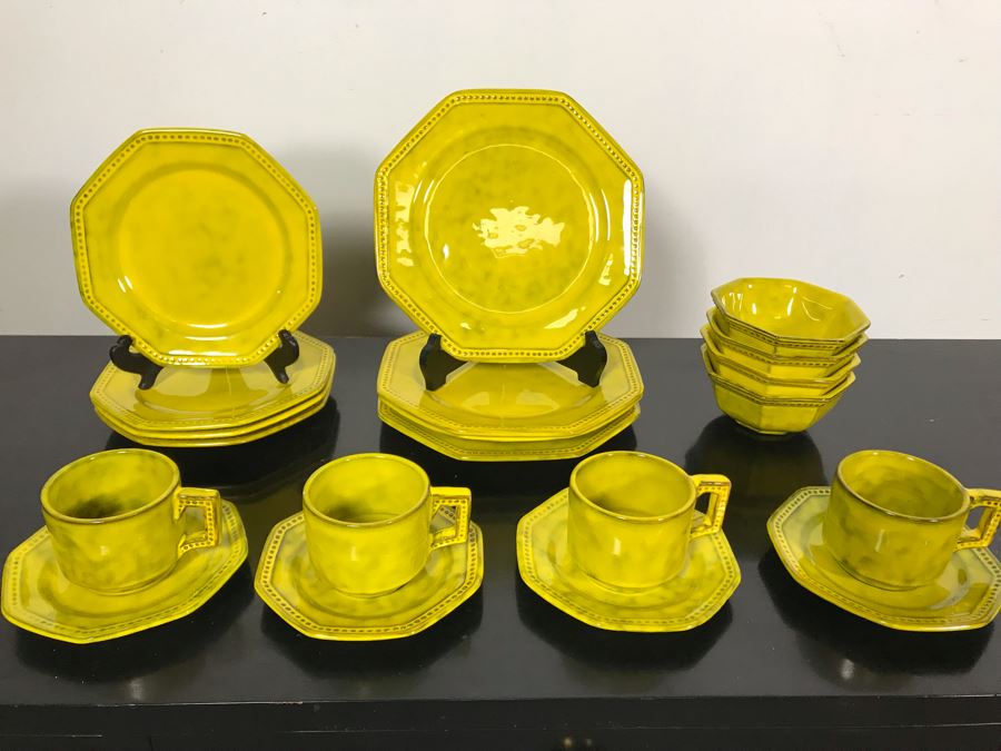 Vintage Italy PV Peasant Valley Italy Chartreuse Yellow Pottery China Apx 20 Pieces [Photo 2]