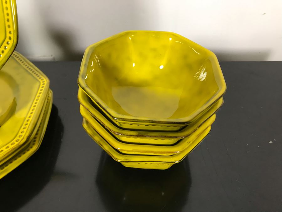 Vintage Italy PV Peasant Valley Italy Chartreuse Yellow Pottery China Apx 20 Pieces [Photo 8]