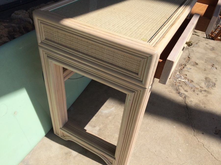 White Cream Console Table with 2-Drawers [Photo 4]