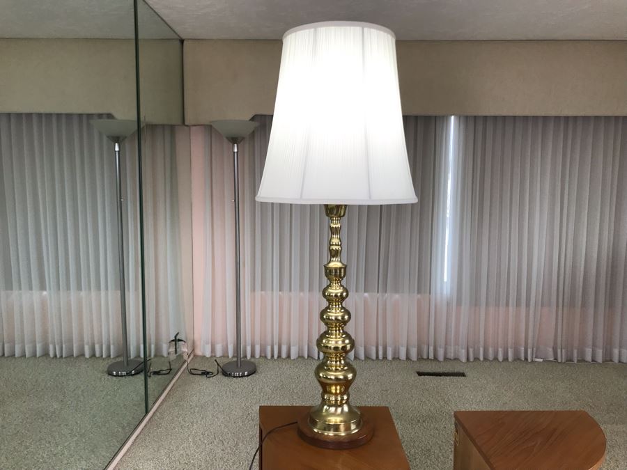Large Brass Table Lamp With Wooden Base [Photo 2]