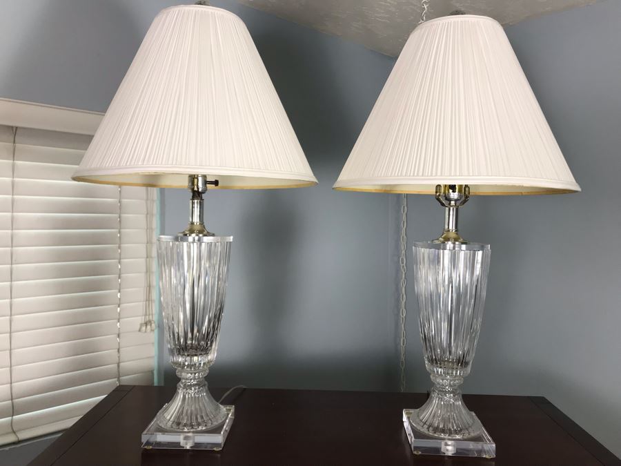 Pair Of Lucite Table Lamps 32H [Photo 3]