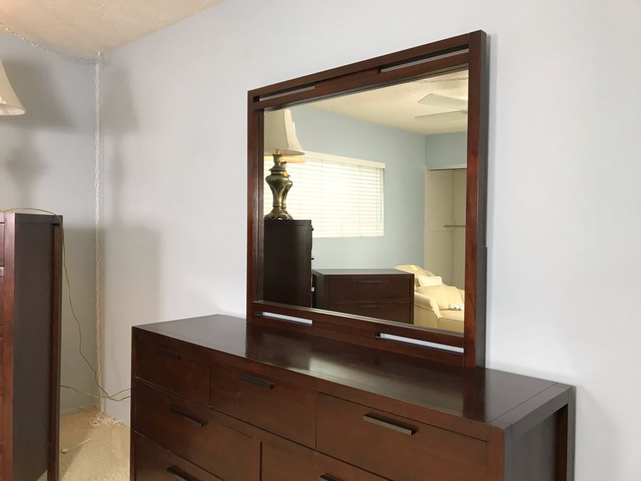 Modern 7-Drawer Dresser Chest Of Drawers With Mirror By Casana 66W X 19D X 33.5H (Mirror: 45W X 42H) [Photo 5]