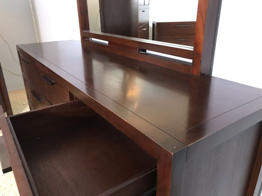 Modern 7-Drawer Dresser Chest Of Drawers With Mirror By Casana 66W X 19D X 33.5H (Mirror: 45W X 42H) [Photo 7]