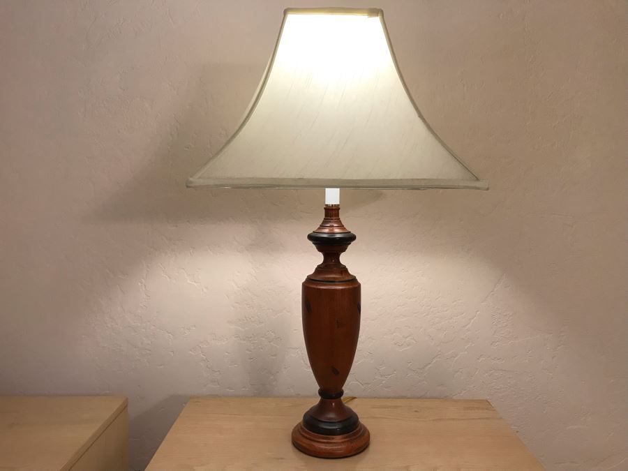 Wooden Table Lamp [Photo 1]