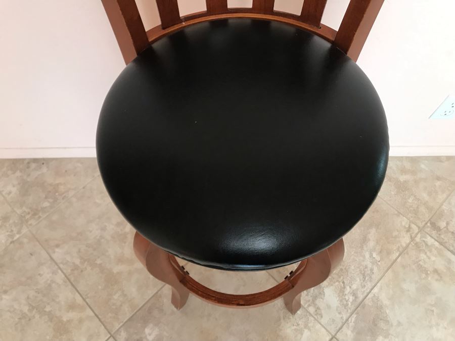 Wooden Swivel Bar Stool With Back [Photo 5]