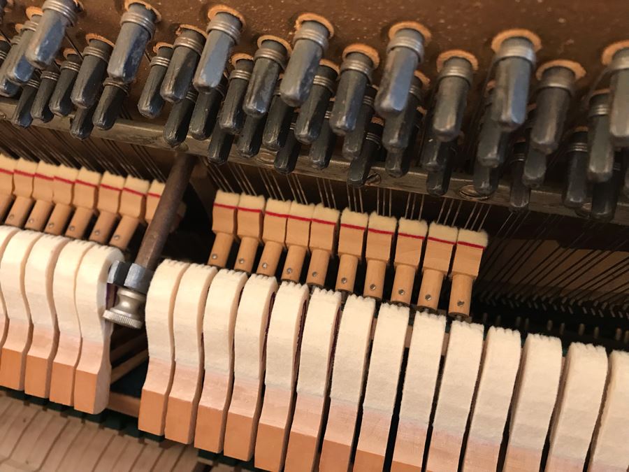 Melodigrand Upright Piano With Bench (Sounds Great / Well Maintained / Small Space) [Photo 14]