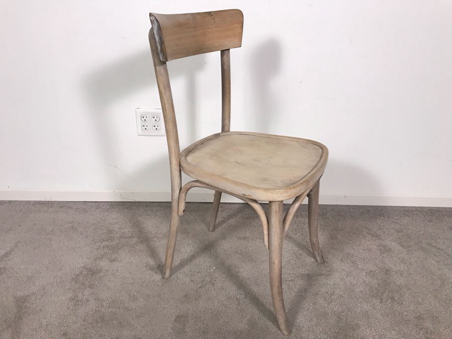 Vintage Bentwood Wooden Chair [Photo 1]