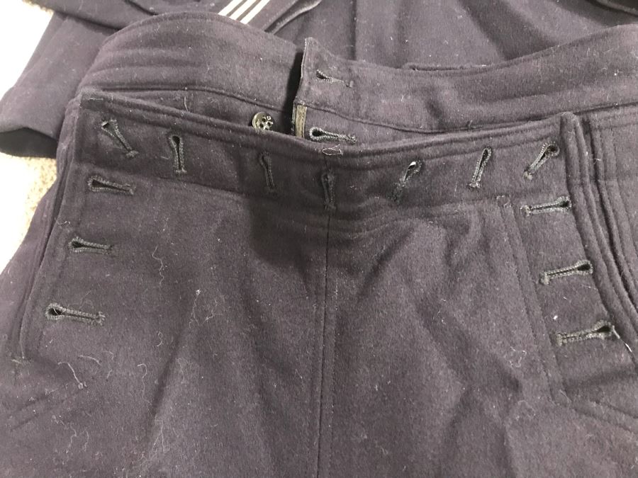 Old WWII NAVY Uniform U.S.S. Cheboygan County (LST-533), Name: Stone D.A., Service No. 380-576 [Photo 8]