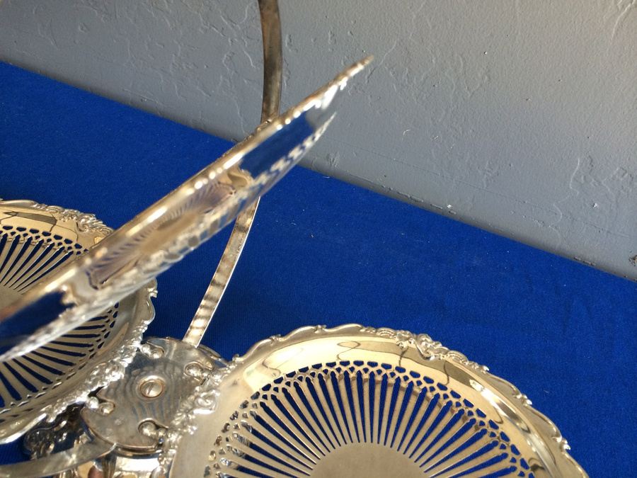 Godinger Silverplate 3-Plate Folding Foldable Serving Piece [Photo 3]