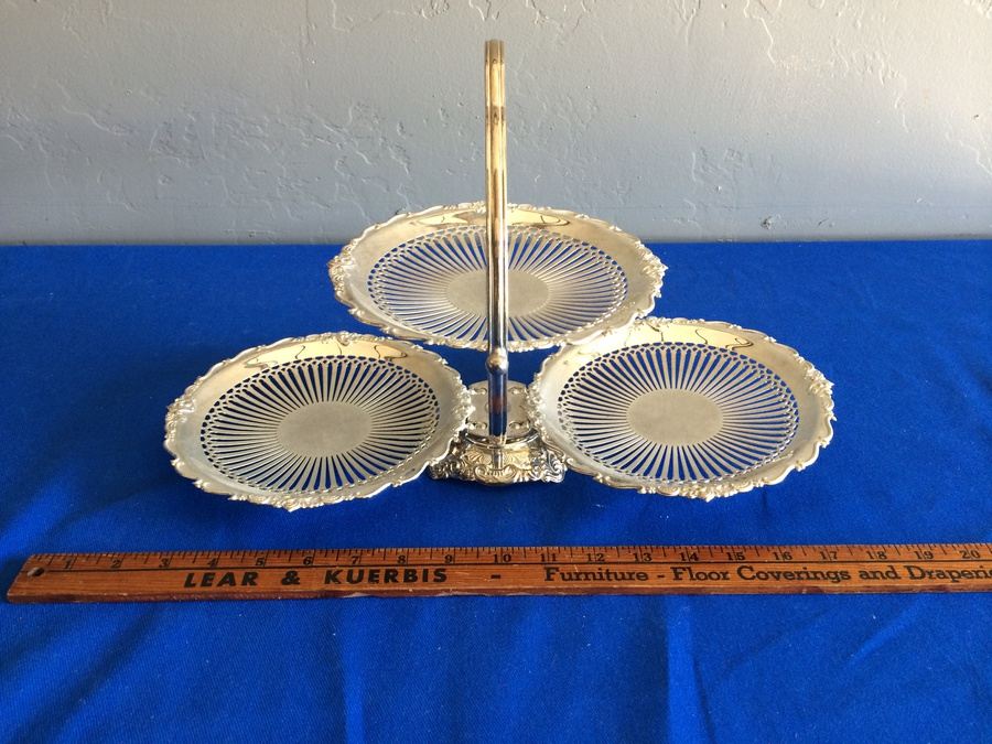 Godinger Silverplate 3-Plate Folding Foldable Serving Piece [Photo 1]
