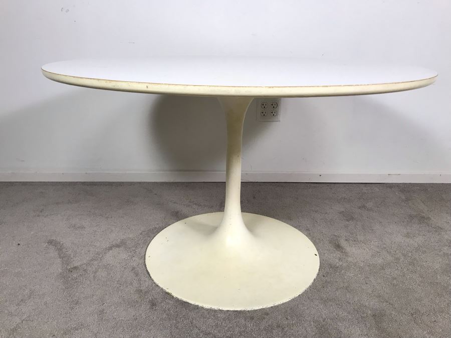Mid-Century Modern 1960s White Tulip Table By Burke, Inc 41R X 25.5H [Photo 8]