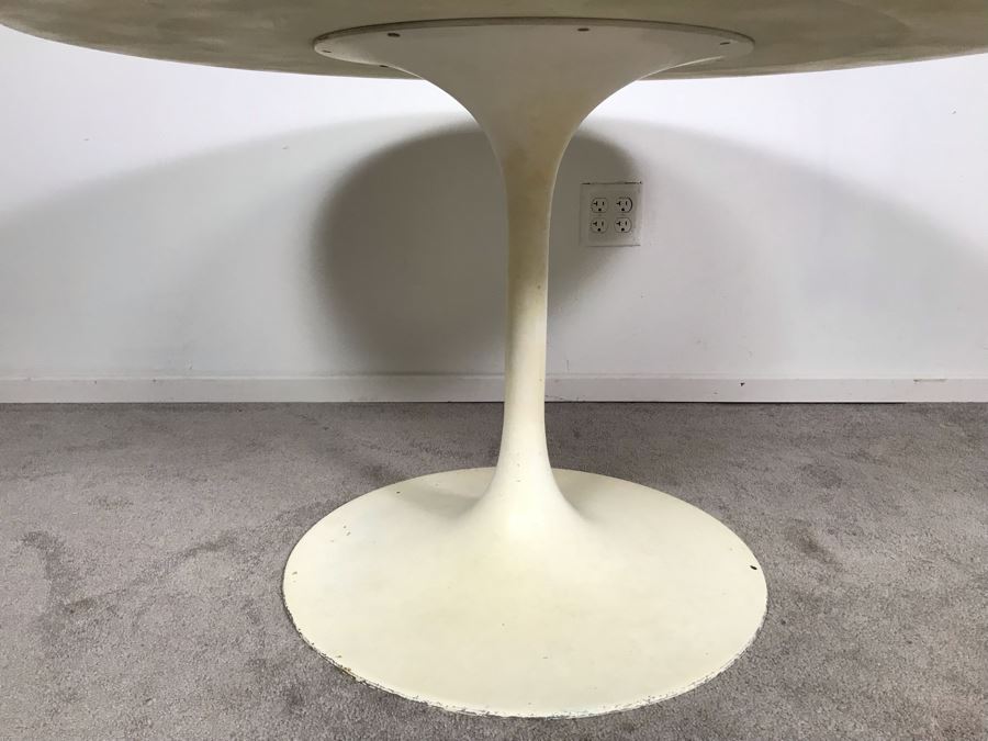 Mid-Century Modern 1960s White Tulip Table By Burke, Inc 41R X 25.5H [Photo 9]