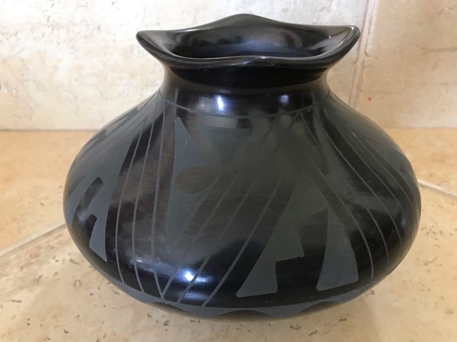 Signed Native American Black Pottery By Geronimo Villalpando (Jeronimo) 7W X 5H [Photo 4]