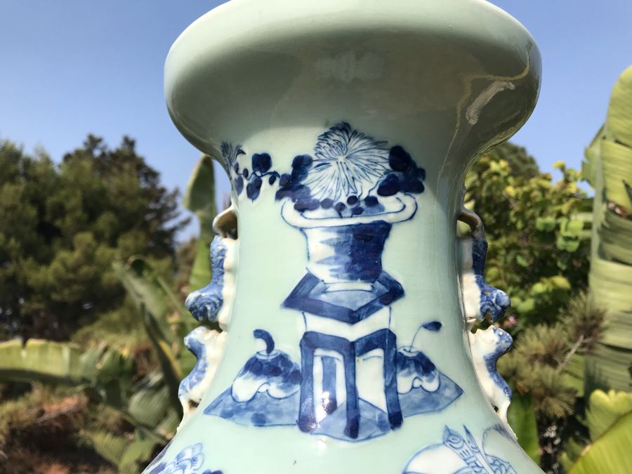 Large Antique Chinese Porcelain Jar Collected In Beijing China Crafted In Reign Of The Ch'ing Dynasty Emperor T'ung Chih (1861-1875) 17H X 9W [Photo 3]