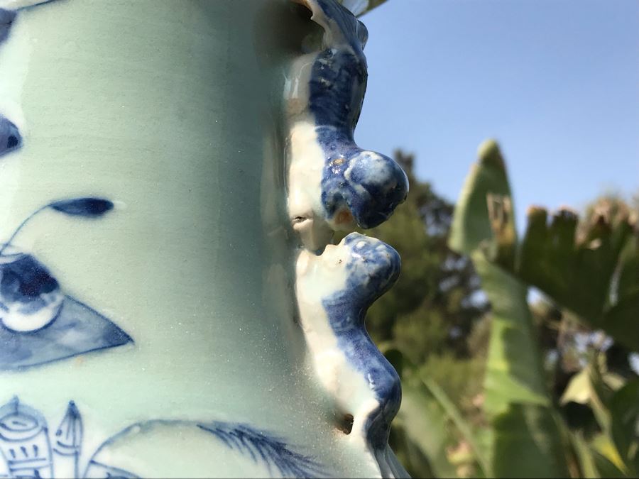 Large Antique Chinese Porcelain Jar Collected In Beijing China Crafted In Reign Of The Ch'ing Dynasty Emperor T'ung Chih (1861-1875) 17H X 9W [Photo 12]