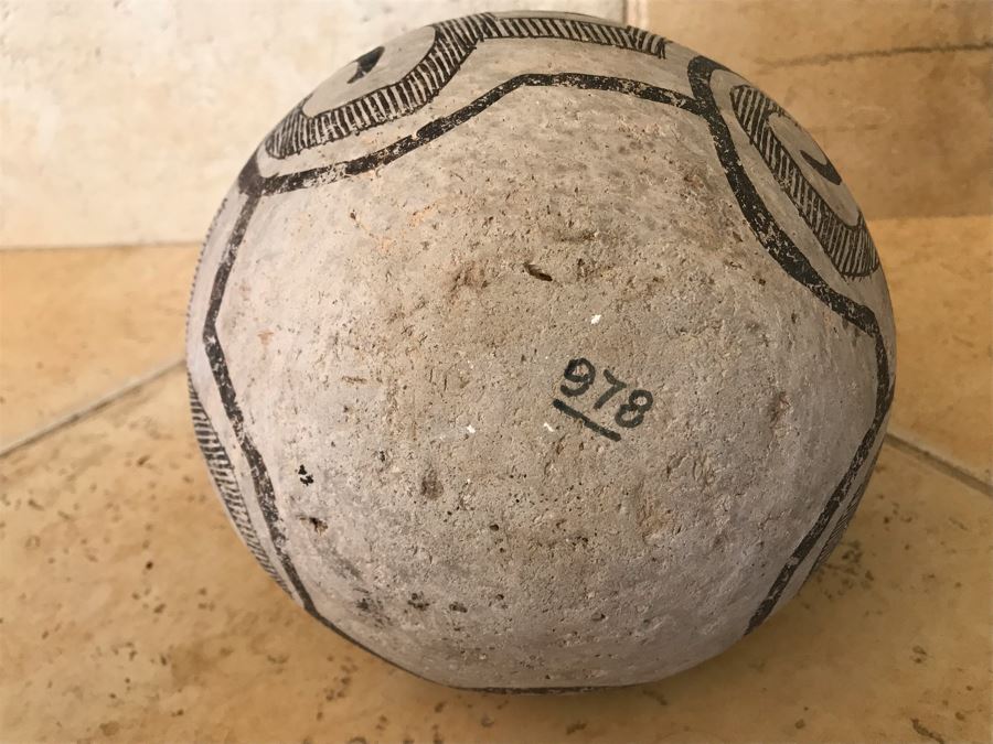 Early Native American Tularosa Black On White Pottery Pitcher With Handle (6 5/8'H - Neck Is 2 3/16'H) Appraised $300 In 1980s By Matt Thomas Tempe, AZ [Photo 14]