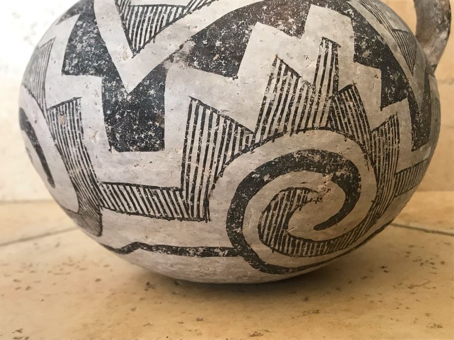 Early Native American Tularosa Black On White Pottery Pitcher With Handle (6 5/8'H - Neck Is 2 3/16'H) Appraised $300 In 1980s By Matt Thomas Tempe, AZ [Photo 8]