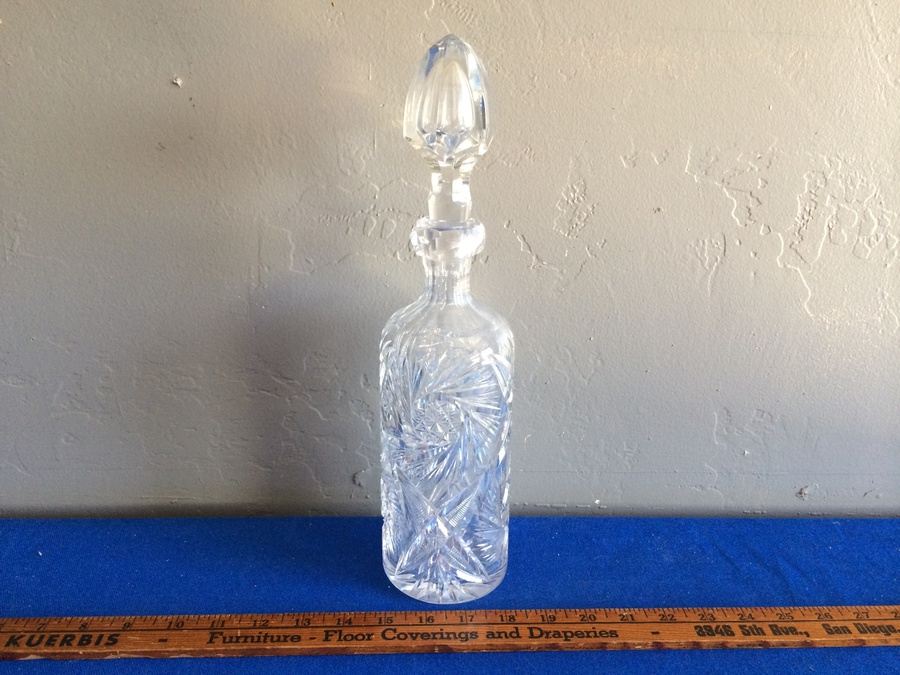 Cut Glass Decanter [Photo 1]