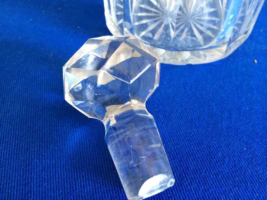 Cut Glass Decanter [Photo 5]