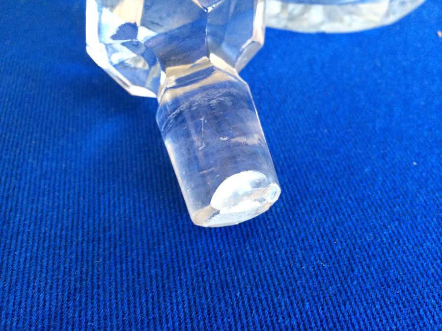 Cut Glass Decanter [Photo 4]