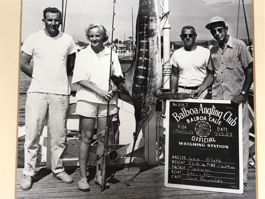JUST ADDED - Vintage 1959 B&W Photograph Balboa Angling Club Marlin Caught By Jean Klafs 7.5 X 9 [Photo 4]