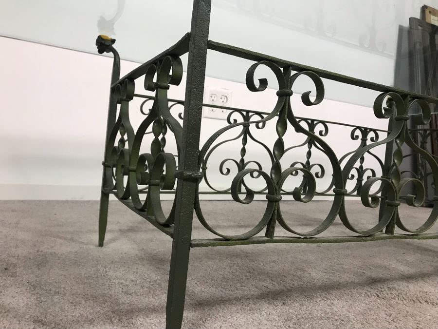 JUST ADDED - Vintage Green Wrought Iron Glass Top Coffee Table 5' X 30' [Photo 12]