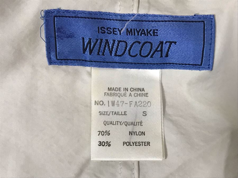 ISSEY MIYAKE Japanese Fashion Designer Windcoat Size S