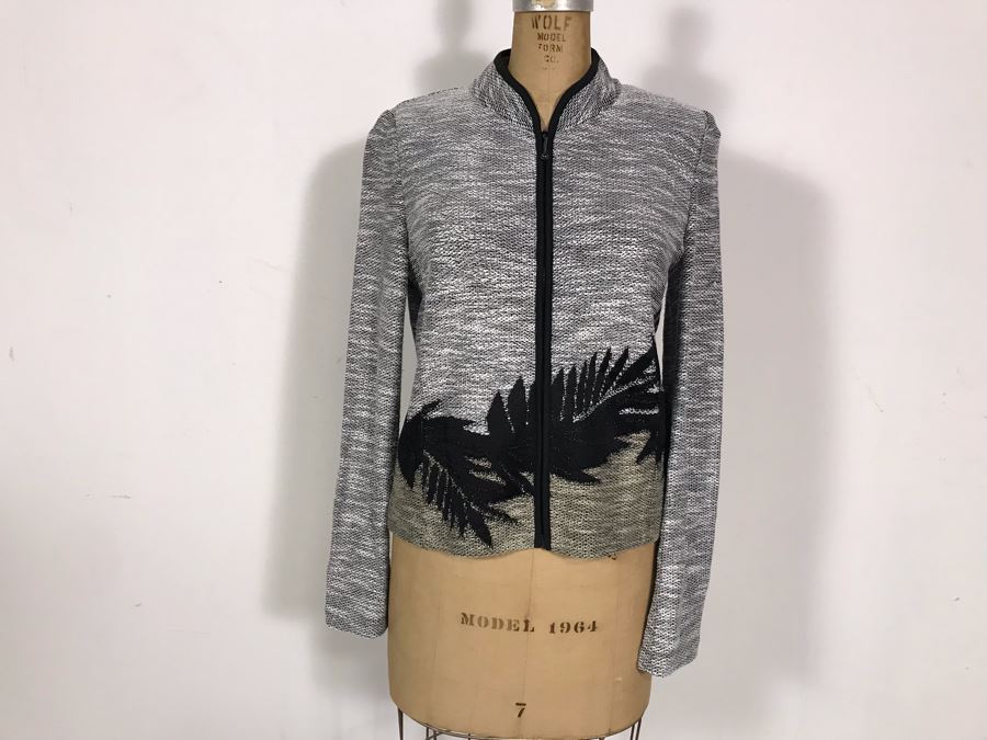 St. John Knit Jacket Size 4 [Photo 2]