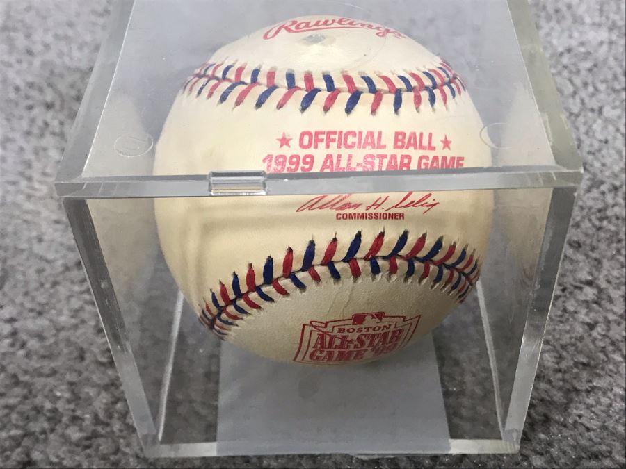 UPDATED - SIGNED Ozzie Smith Official Major League Baseball Ball From Boston All-Star Game With Acrylic Display Case 3 X 3 X 3 [Photo 2]